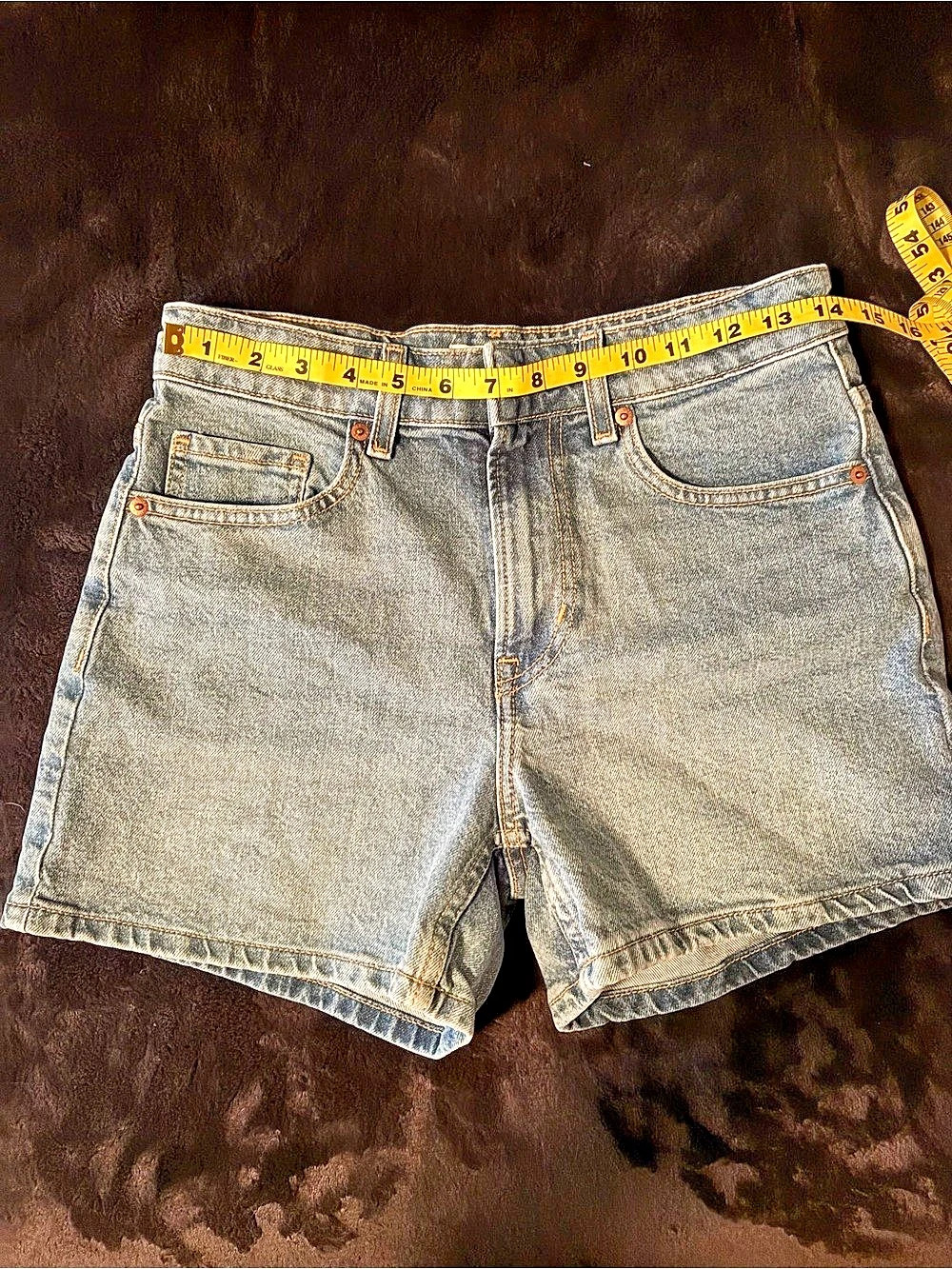 H&M Light Wash Denim Shorts | Size 4 | Excellent Condition